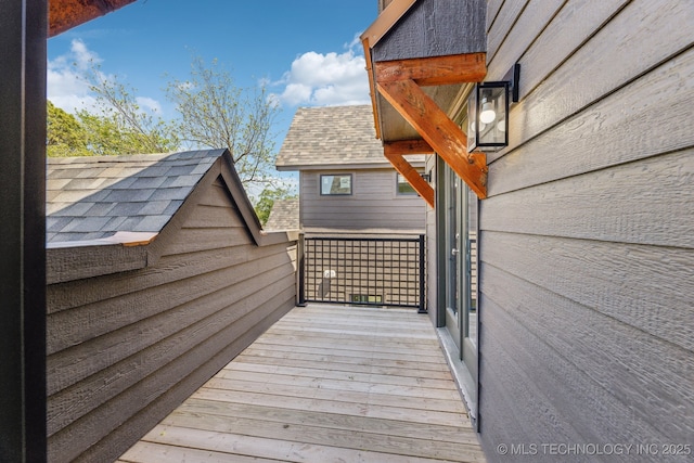 425 W Ft Worth St, Broken Arrow, OK 74012 - view of wooden terrace