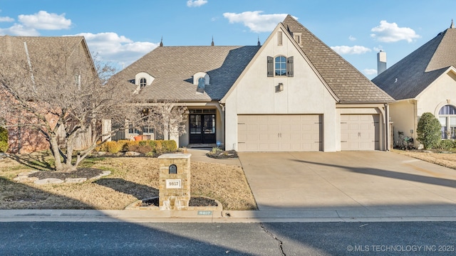 view of front facade with a garage