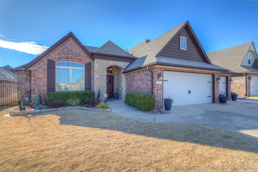 view of front of home featuring a garage