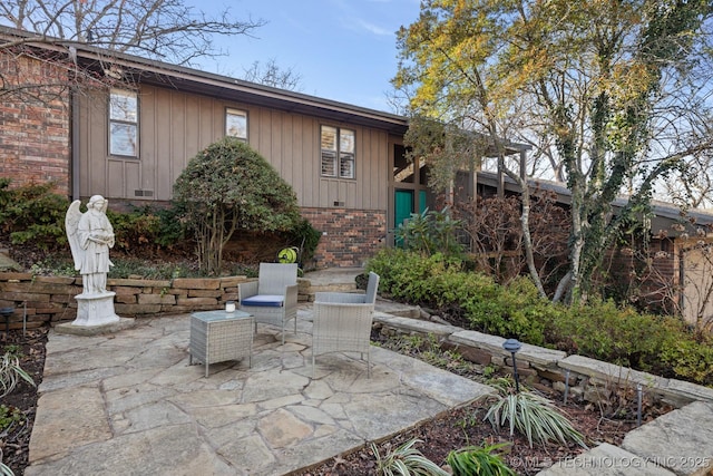 view of front of house featuring a patio