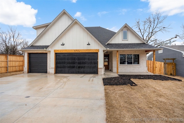 view of front facade with a garage