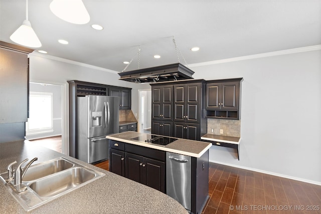 kitchen featuring a center island, sink, stainless steel fridge with ice dispenser, and backsplash