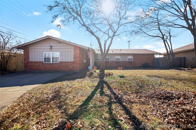 exterior space with a front yard