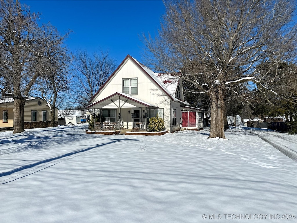 view of front of house with a porch