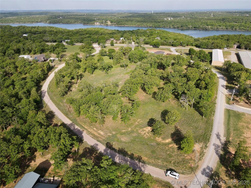 4 E Scissortail Rd, Sulphur, OK 73086