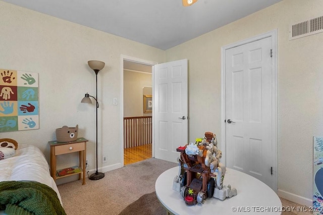 bedroom featuring carpet floors