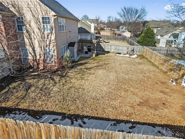 view of yard featuring a patio