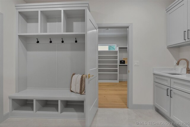 mudroom featuring sink