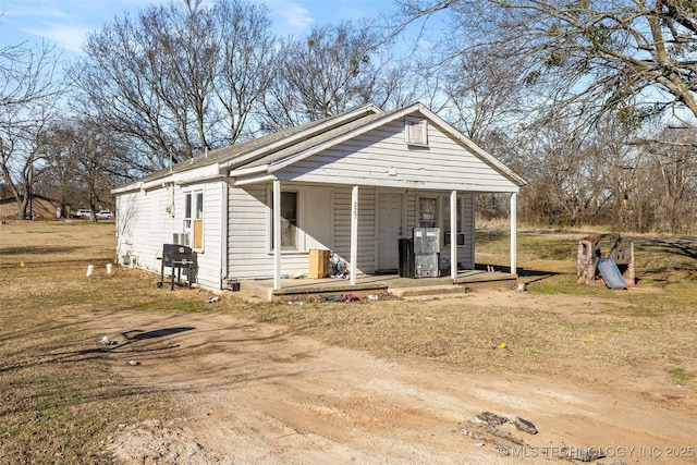 view of front of home featuring covered porch