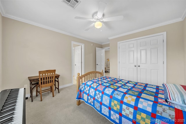 bedroom with a closet, heating unit, light colored carpet, ceiling fan, and ornamental molding