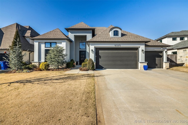 view of front facade with a garage