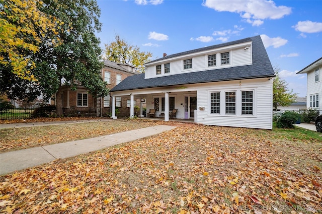 view of front of home featuring covered porch