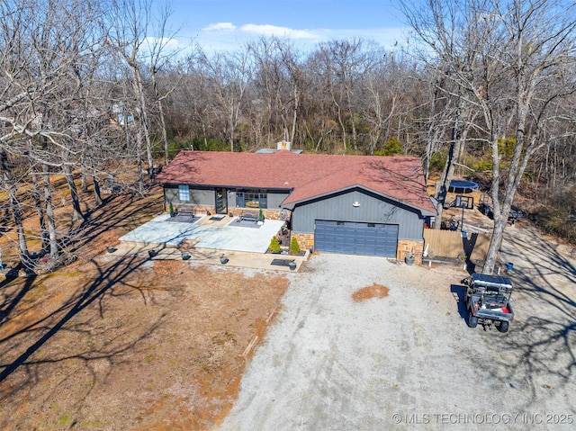 view of front of property featuring a garage