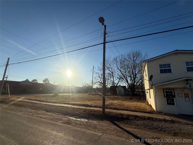 120 S 1st St, Stilwell, OK 74960