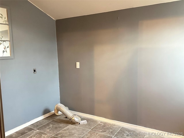 laundry room with electric dryer hookup