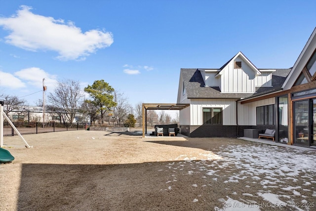 view of yard featuring a pergola and a patio