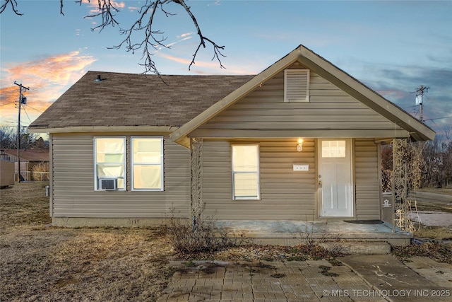 view of front of house with covered porch