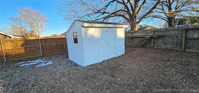 view of outbuilding