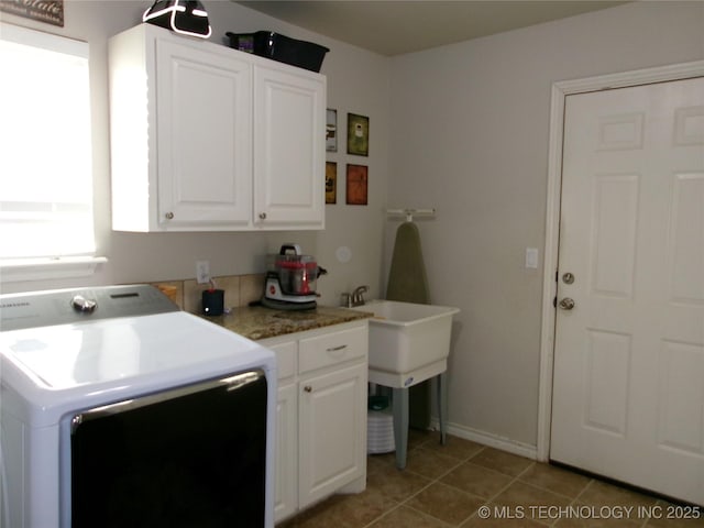 10500 W 123rd Rd, Oktaha, OK 74450 - clothes washing area with cabinets, light tile patterned flooring, and washer / clothes dryer