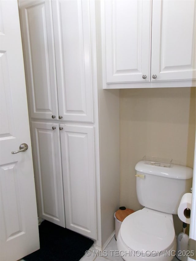 10500 W 123rd Rd, Oktaha, OK 74450 - bathroom featuring toilet