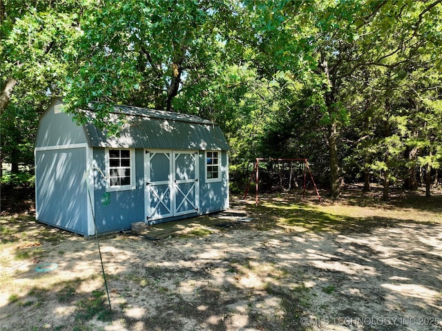 view of outbuilding