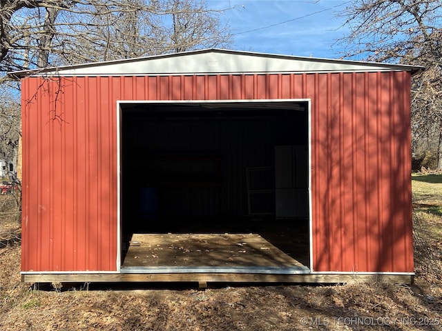 view of outdoor structure