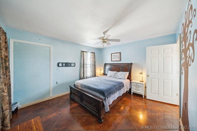 bedroom featuring ceiling fan