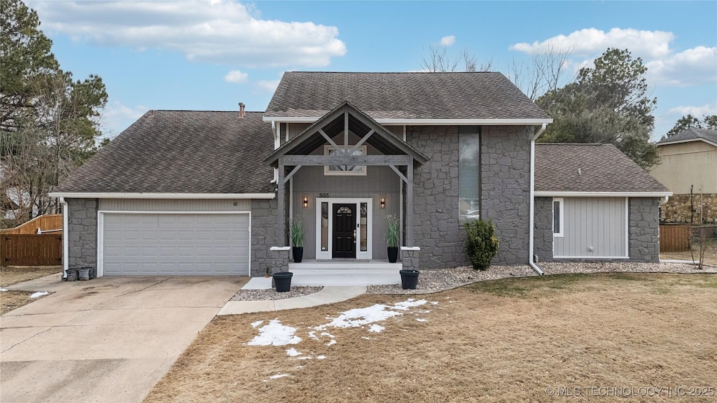 view of front of home with a garage