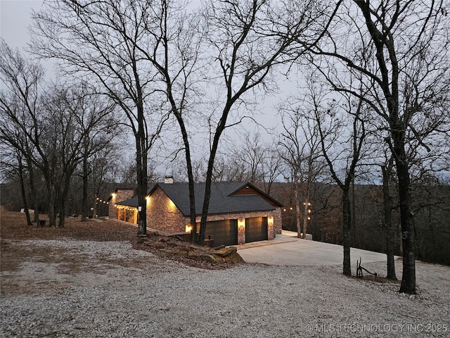 view of front facade with a garage