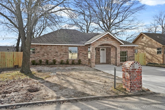 view of front of property