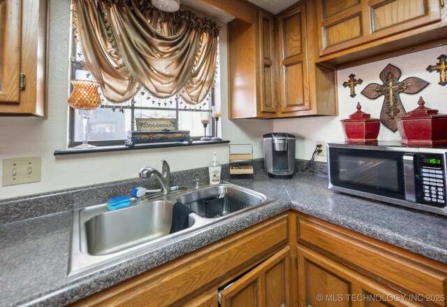 kitchen featuring sink