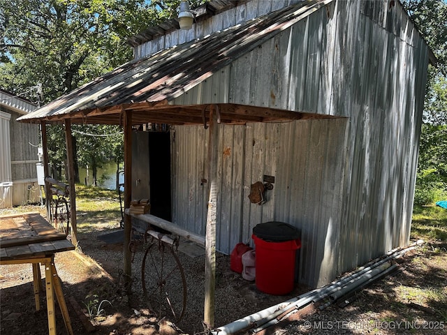 view of outdoor structure