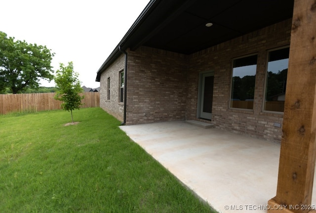 1412 N 70th St, Broken Arrow, OK 74014 - view of yard with a patio area