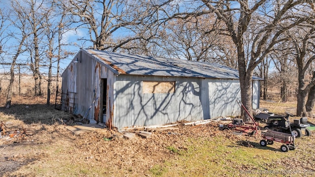 view of outdoor structure