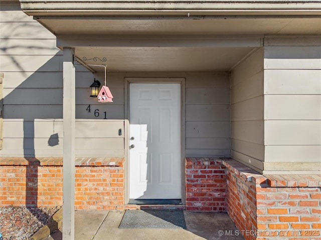 view of property entrance