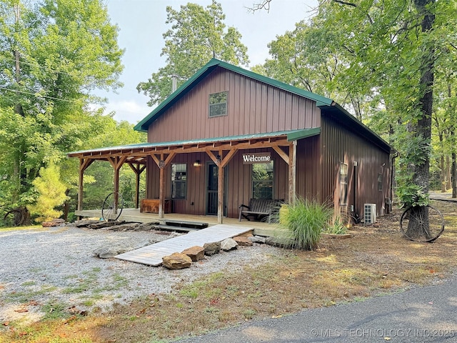 view of front of house with central air condition unit