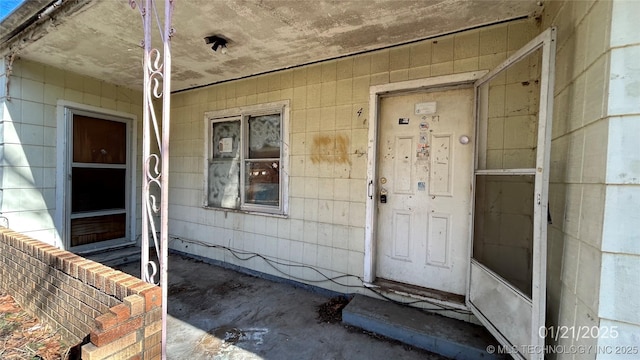 view of doorway to property