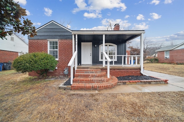 view of front of home with covered porch