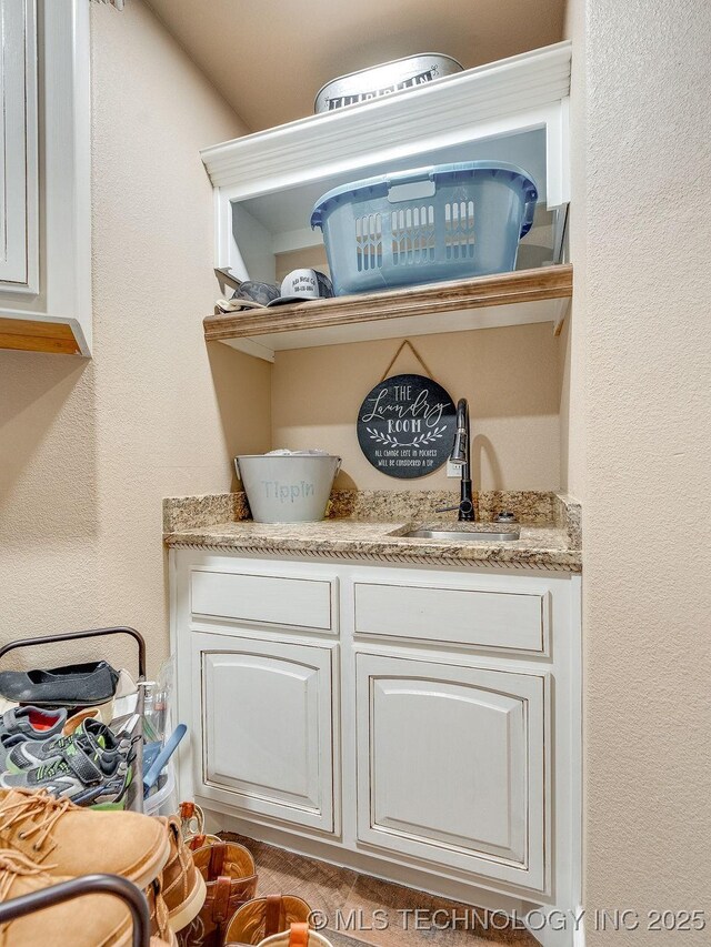 interior details featuring sink