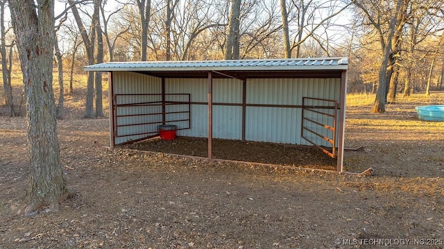 view of outbuilding