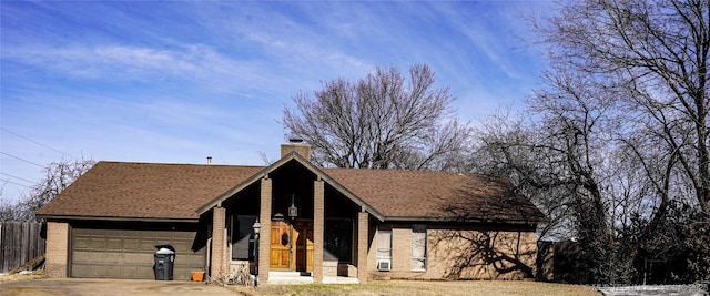 view of front facade featuring a garage