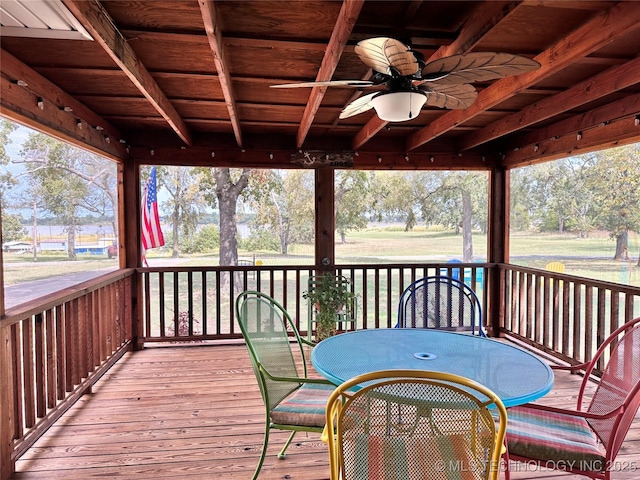 deck with ceiling fan