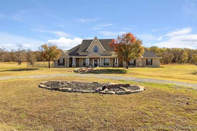 view of front facade with a front yard