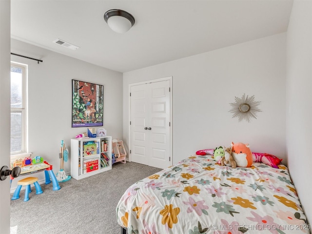 view of carpeted bedroom