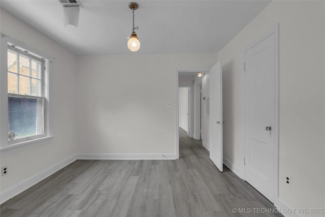 empty room featuring light hardwood / wood-style flooring