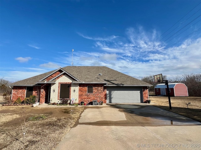 view of front of house with a garage