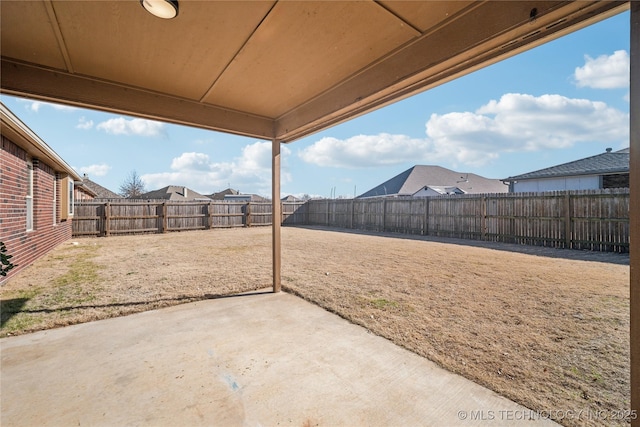 view of yard with a patio