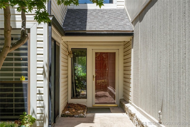 view of property entrance