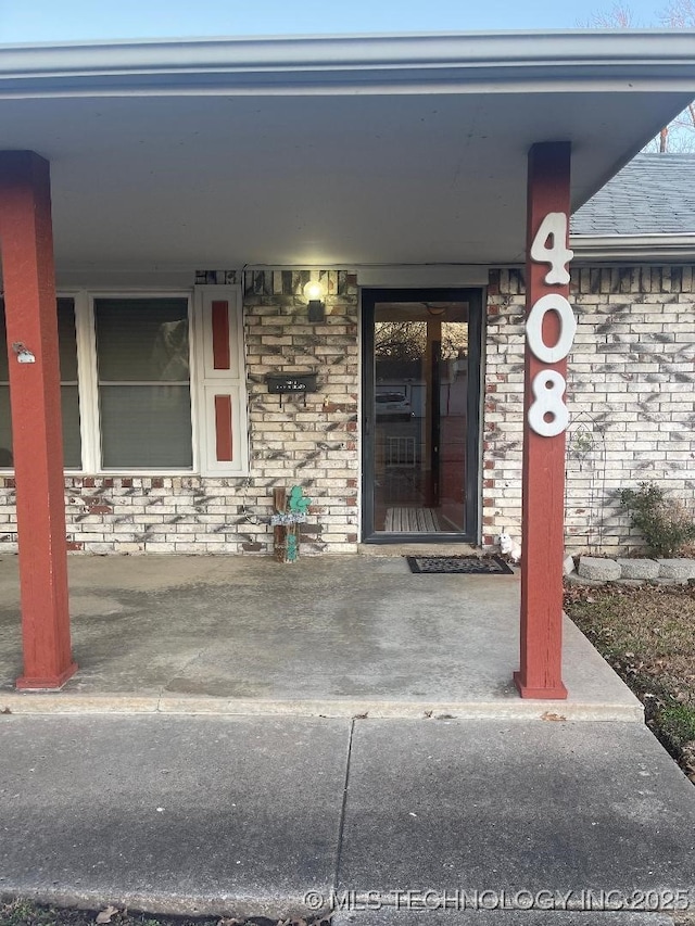 view of property entrance