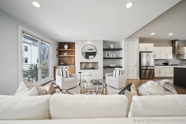 carpeted spare room with baseboards, visible vents, ceiling fan, and recessed lighting